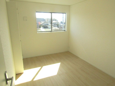 【洋室】 | クレイドルガーデン甲府市羽黒町第1　2号棟 | 広々とした洋室です