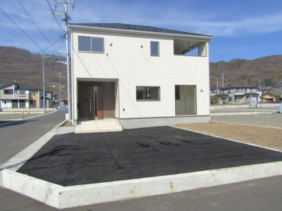 【庭】 | クレイドルガーデン甲府市羽黒町第1　2号棟 | お庭が付いています