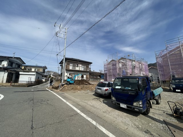 新築　吾妻郡中之条町大字伊勢町第2　１号棟の前面道路含む現地写真|西側接道幅員約5.9ｍ　