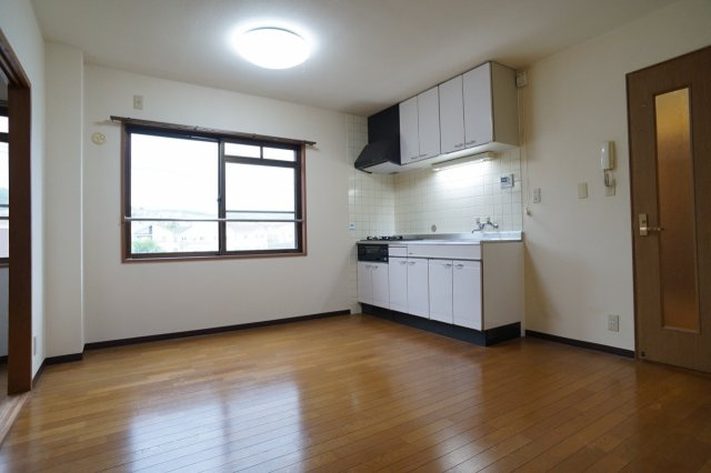 ヴァルヴェール生駒の居間・リビング