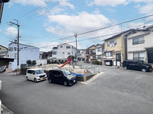 【前面道路含む現地写真】の画像