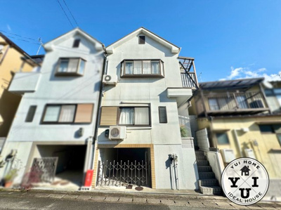 【外観】 | 山科区川田御出町　中古戸建 | 最寄り駅は地下鉄『東野駅』徒歩30分です。徒歩4分に京阪バス『清水焼団地停』があり、地下鉄『椥辻駅』にアクセス可能です。