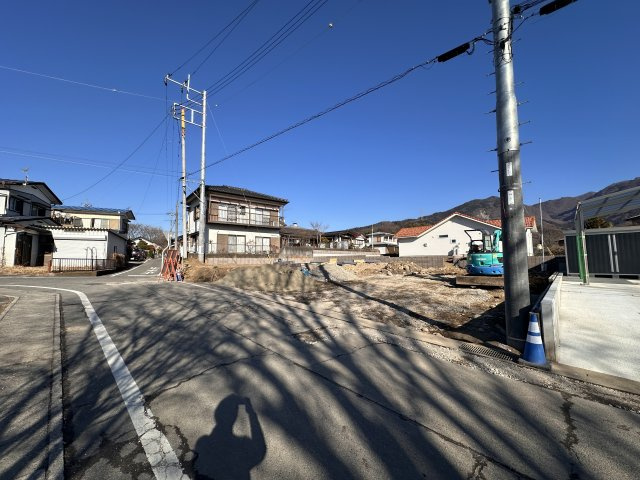 新築　吾妻郡中之条町大字伊勢町第2　2号棟の前面道路含む現地写真|西側接道幅員約5.9ｍ　