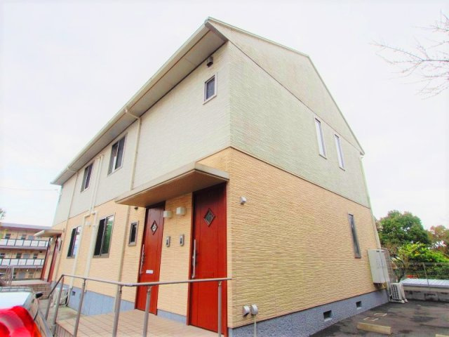 シャイニーヒルズＥ＆Ｍ