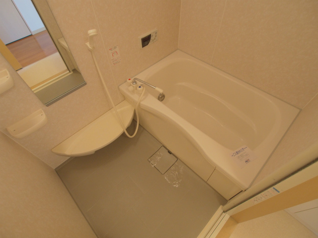 フィオレンテ　A棟の浴室