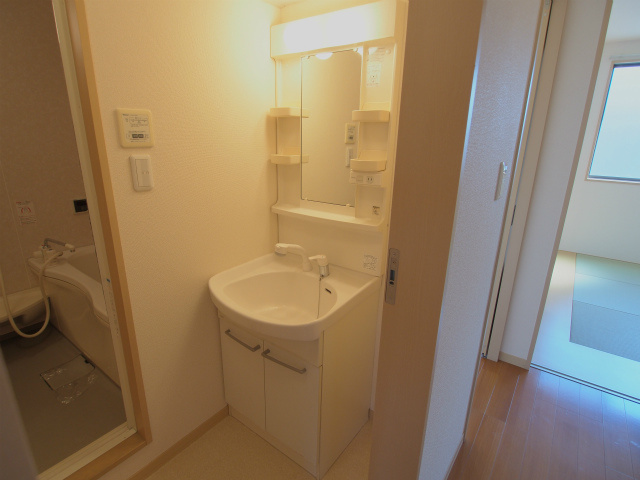 フィオレンテ　A棟の洗面所