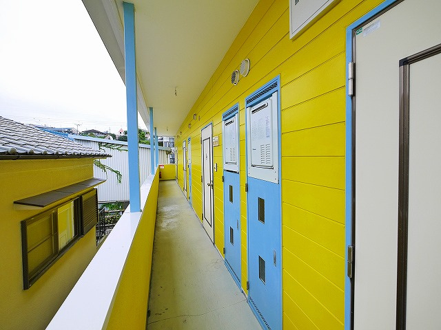 シングルモアのその他共用部分|見通しの良い通路です