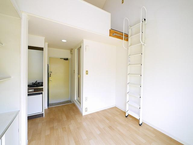 シングルモアの洋室|広々とした洋室です