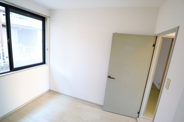 アルファ生駒の居間・リビング