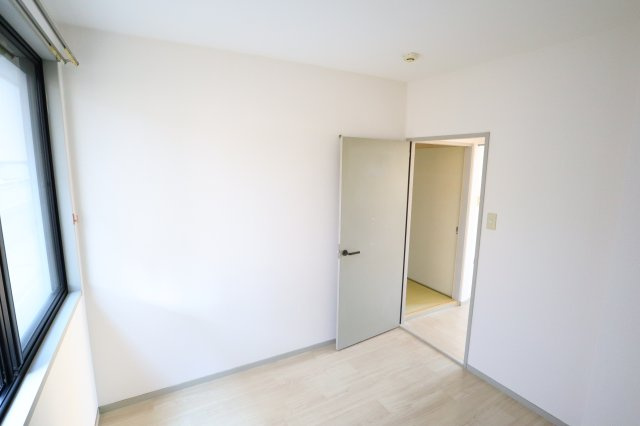 アルファ生駒の居間・リビング