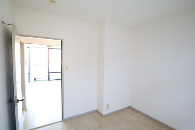 アルファ生駒の居間・リビング