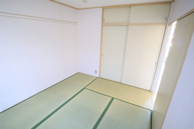 アルファ生駒の和室