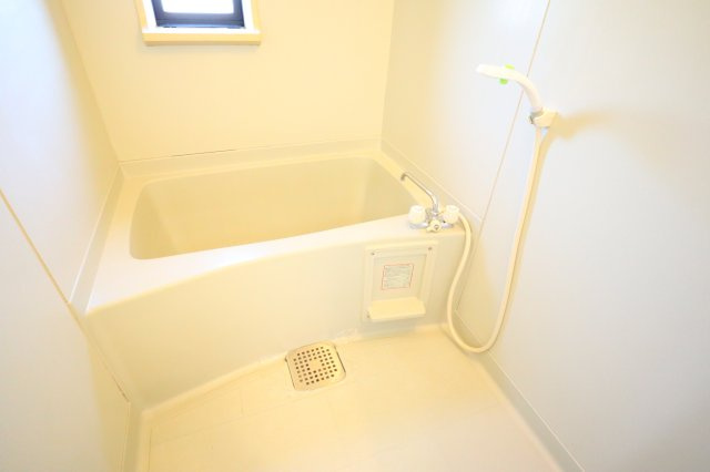 アルファ生駒の浴室