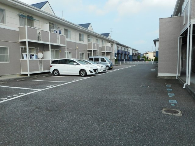 ローズレジデンスⅠの駐車場|駐車場