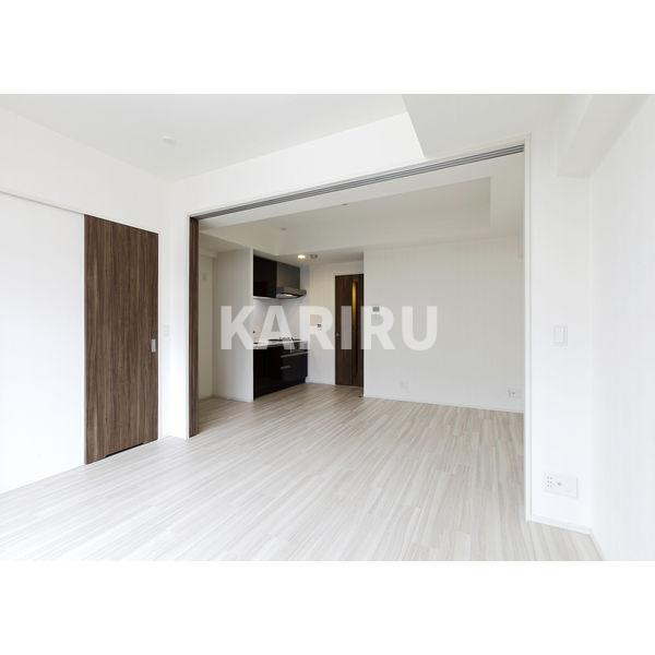 エステムプラザ京橋IIIリベルタの居間・リビング