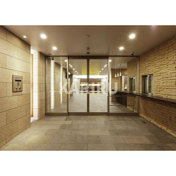 エステムプラザ京橋IIIリベルタのロビー