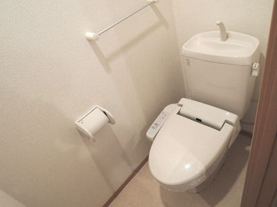 【トイレ】 | セイバリ－ガ－デンⅠ | コンパクトで使いやすいトイレです