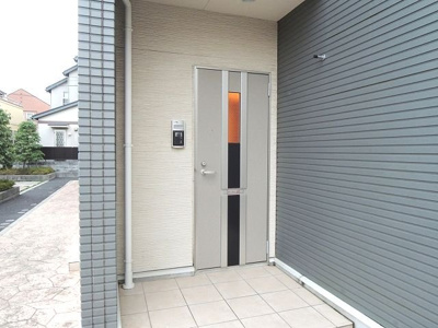 【玄関】 | セイバリ－ガ－デンⅠ | ゆったりとした玄関です