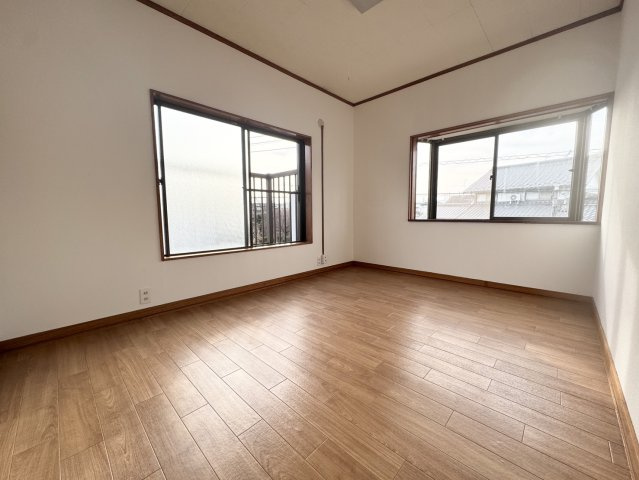 床暖房×都市ガス♪全リノベした日高市原宿の冬も快適なあったか住まいの洋室