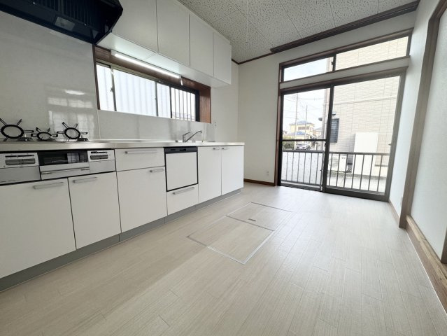 床暖房×都市ガス♪全リノベした日高市原宿の冬も快適なあったか住まいのキッチン