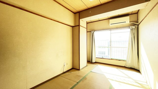 スタンダードビルの和室