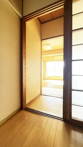 スタンダードビルの内装