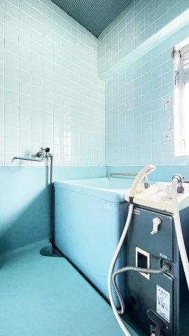 スタンダードビルの浴室