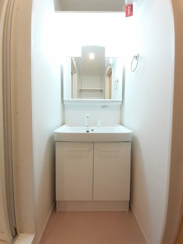 フレグランスの洗面所|スペースが確保できる洗面所です