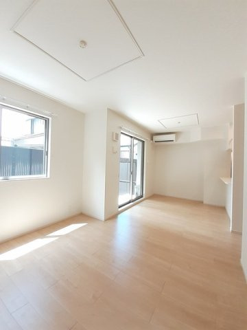 フレグランスの居間・リビング|居間です