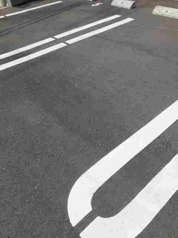 シュエットの駐車場|駐車スペースもあります