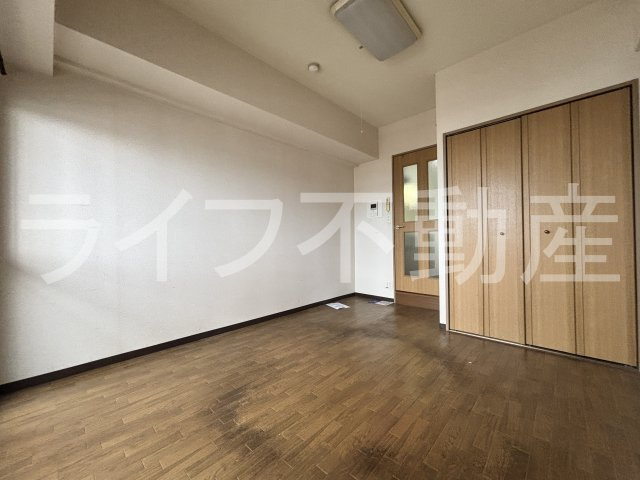 リバーサイド金岡五番館の居間・リビング|使いやすい居間です