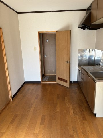 ニイジマ事務所のキッチン|２F南西部屋DK