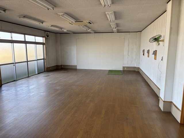 ニイジマ事務所の内装|事務所２F