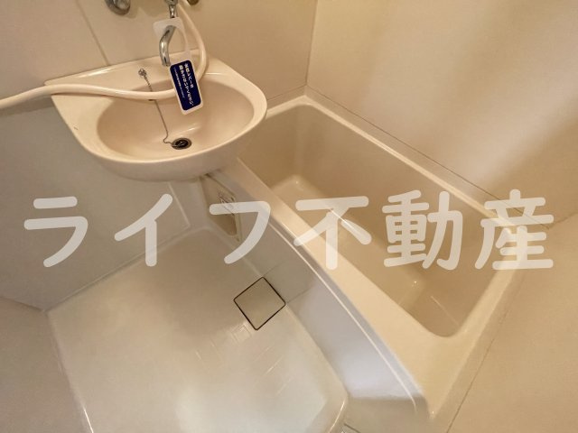 リバーサイド金岡の浴室