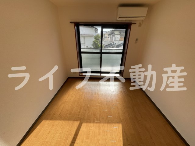 リバーサイド金岡の洋室