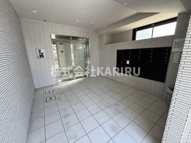 大阪市都島区都島南通２丁目の賃貸マンションのロビー