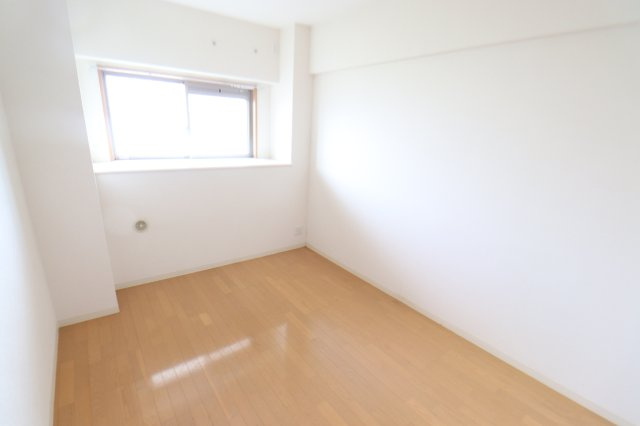 バレル鷺沼の洋室