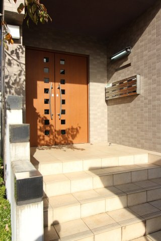 バレル鷺沼のエントランス