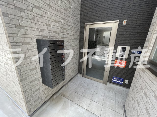 アート東大阪Bのエントランス|清潔なエントランスです