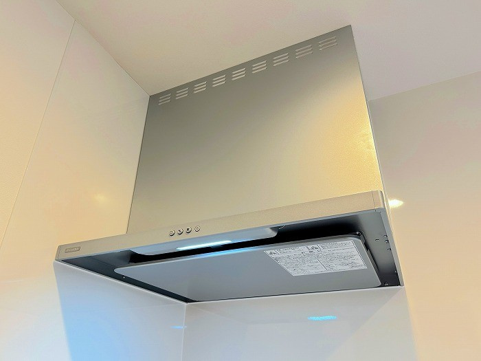 上尾市中妻4丁目のその他|レンジフード新品に交換済みです。