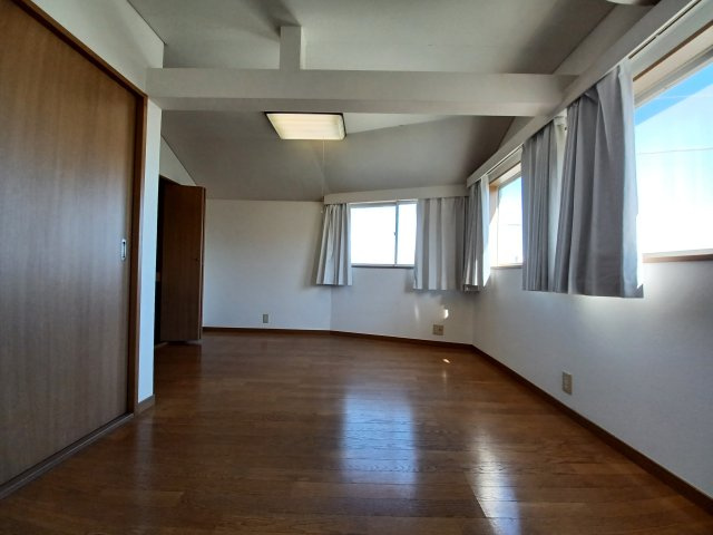 大井7丁目戸建の洋室