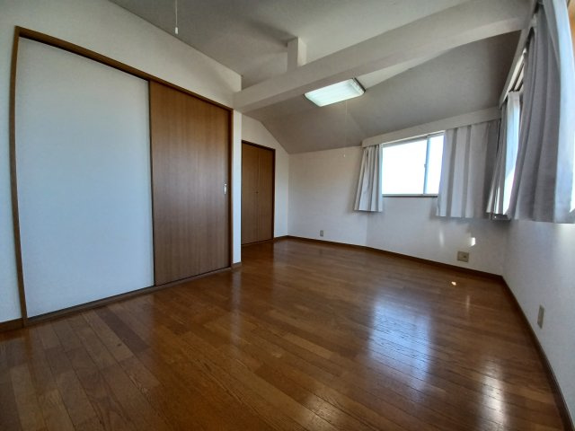 大井7丁目戸建の洋室