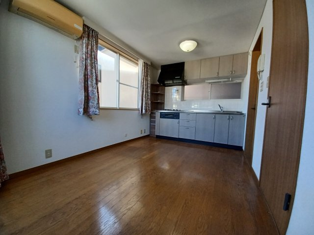 大井7丁目戸建の居間・リビング