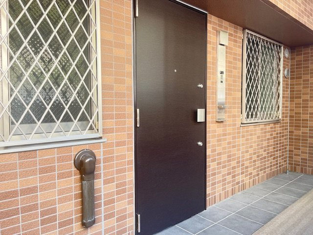アルファステイツ照国Ⅱの玄関