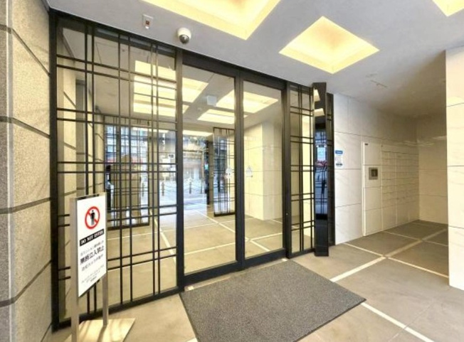 【その他共用部分】 | クレイシア・ヴァースクレイシアIDZ王子マークプレイス | 清潔感と歓迎感があるエントランスホールとなります。