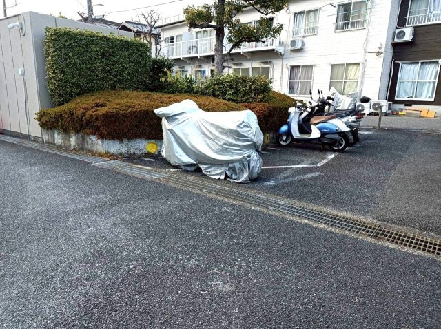 メイツ草加のその他|バイク置場