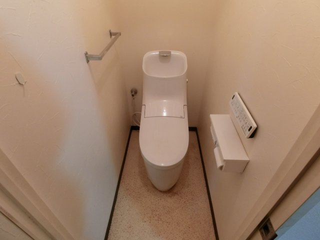 レヂオンス東府中のトイレ|トイレです。(2025年12月撮影)