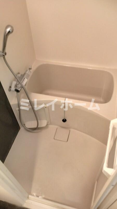 トリアス５３１の浴室