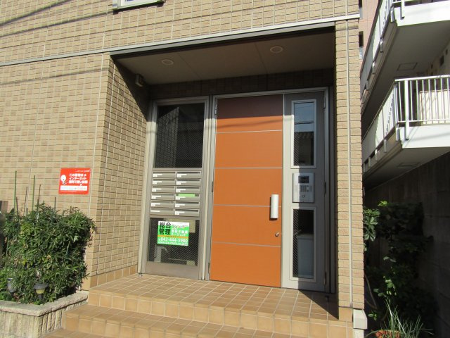 ルミナスのエントランス