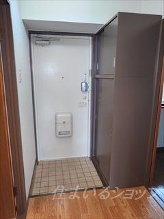 サンパレス香川の玄関|大型シューズボックス